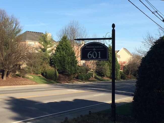 Photo - 601 Old Hickory Blvd