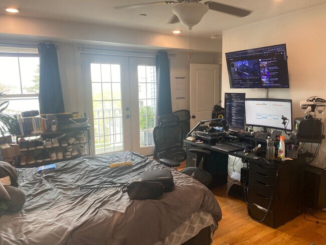 Photo - Charming 5 Bedroom-No Broker Fee