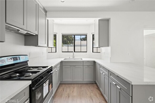 Building Photo - 6930 Enfield Ave Rental