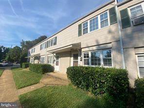 Building Photo - 32 S Monroe Rd