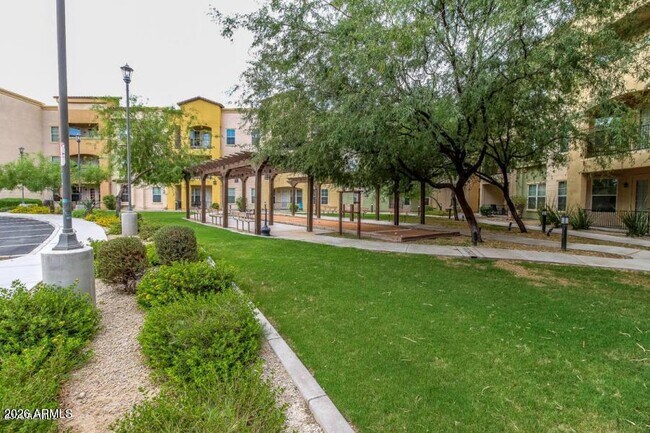 Photo - 14575 W Mountain View Blvd Unidad 11102