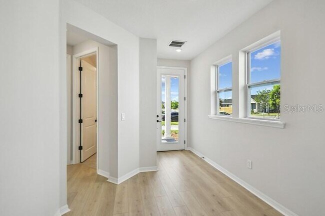 Photo - 3077 Voyager Ave