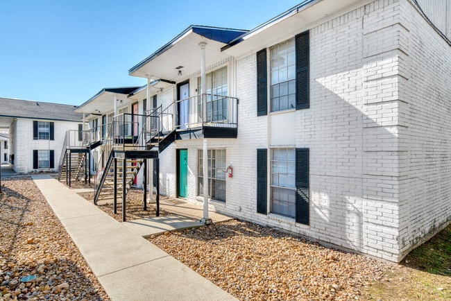 Apartamentos Midtown Manor y Towers - Midtown Manor and Towers