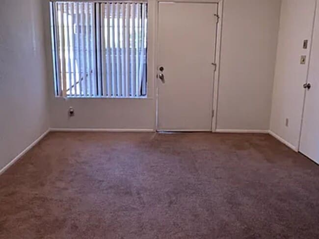 Photo - 1905 E University Dr