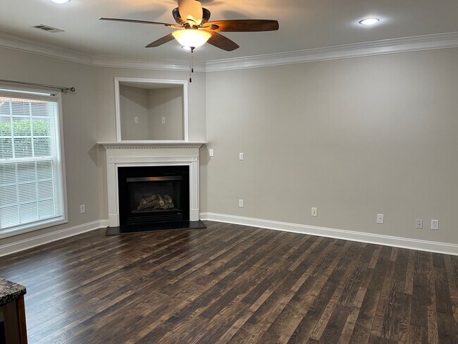 Photo - 3184 Buck Way