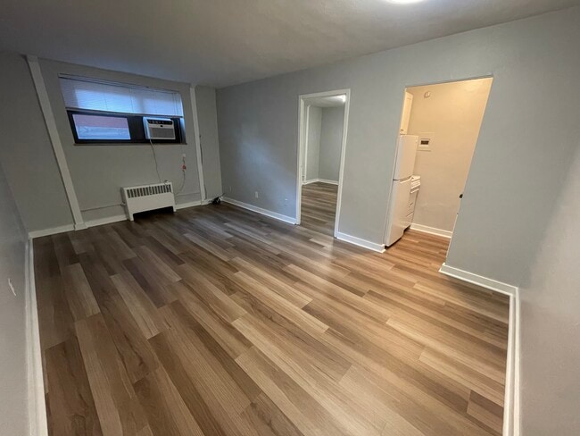 5326#5 - Shadyside Properties
