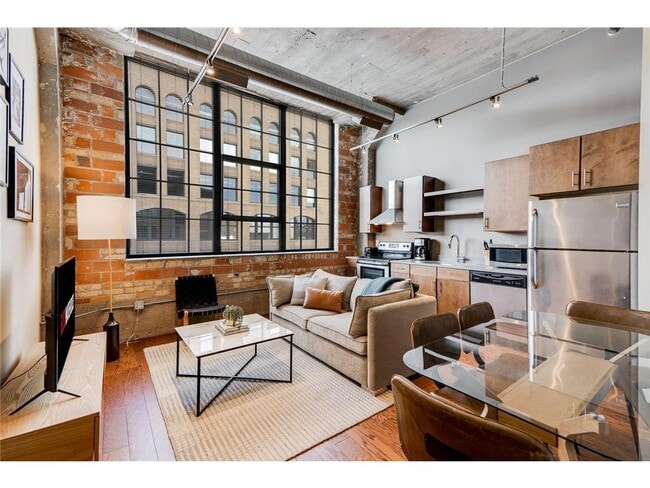 Building Photo - 730 N Washington Ave Unit 332 Rental