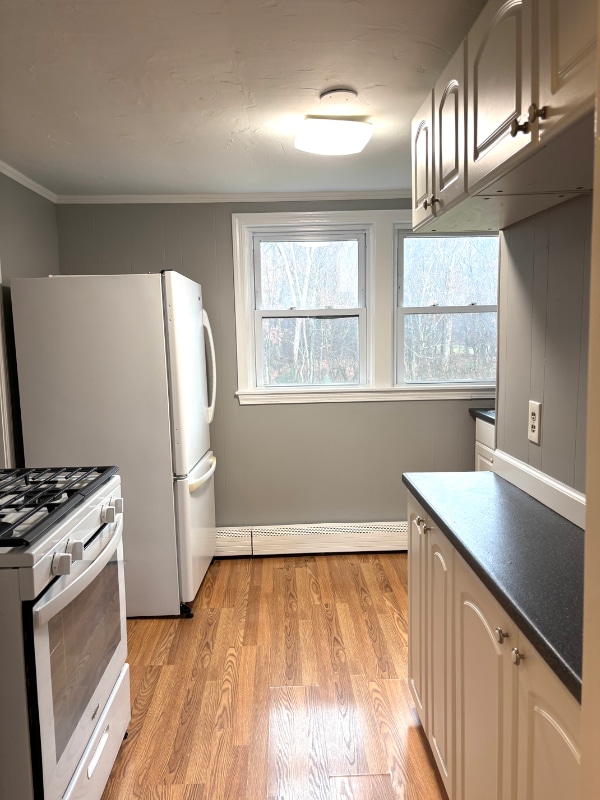 Photo - 337 Village St