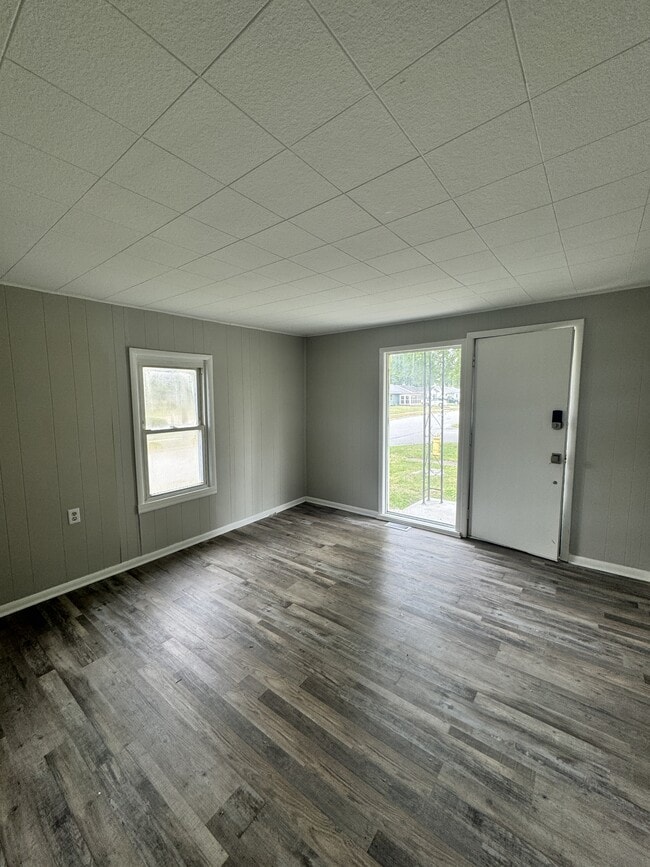 Photo - 2325 N Locke St