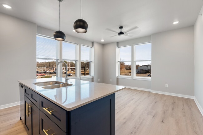 Centerstone Market + Lofts