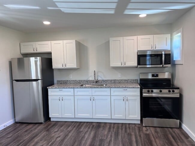 Photo - Beautifully remodeled and completed 1 bedr... Unit 14311 Rt. 9W -  3