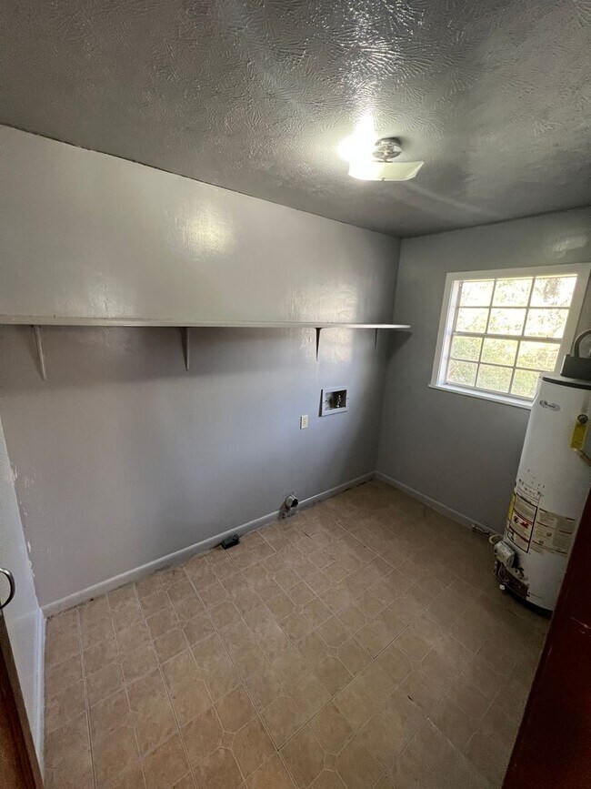 Photo - Coming Soon! Large 2 bedroom, 2 bath with ...