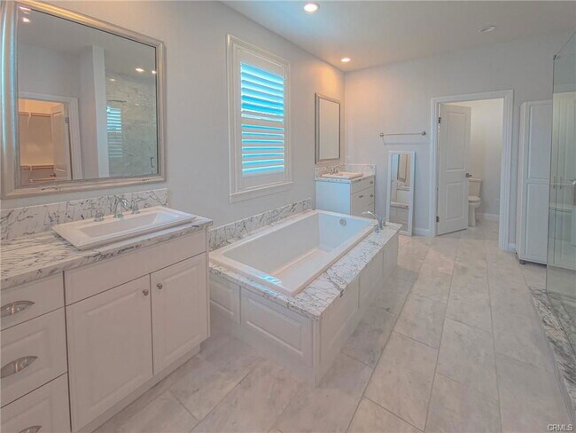 Building Photo - 111 Diamondback Rental