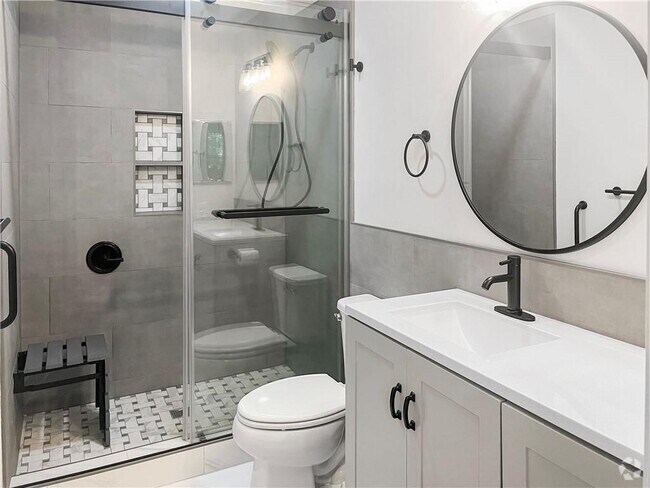 Building Photo - 475 Mount Vernon Hwy NE Unit 226C Rental