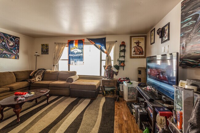 Photo - 1100 Skyline Dr