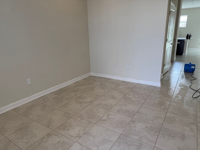 Photo - 3 bed 2.5 bath Townhouse in Storey Lake