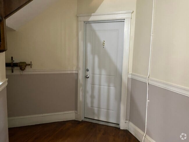 Building Photo - 158 Magazine St Unit 6 Rental