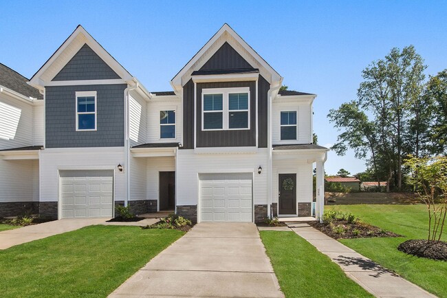 Building Photo - 2049 Hillman Wy