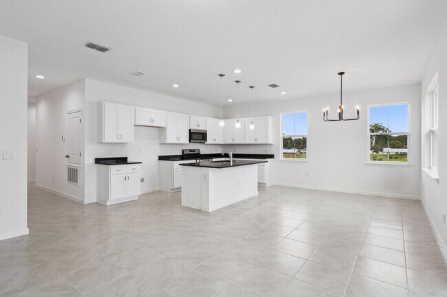 3712 Watercliff Cir