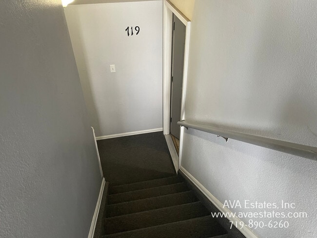 Photo - 719 E Laporte Dr