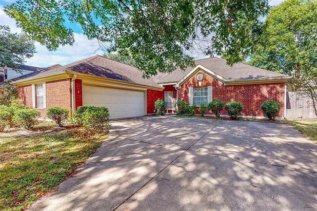 Photo - 14814 Forest Trails Dr Casa