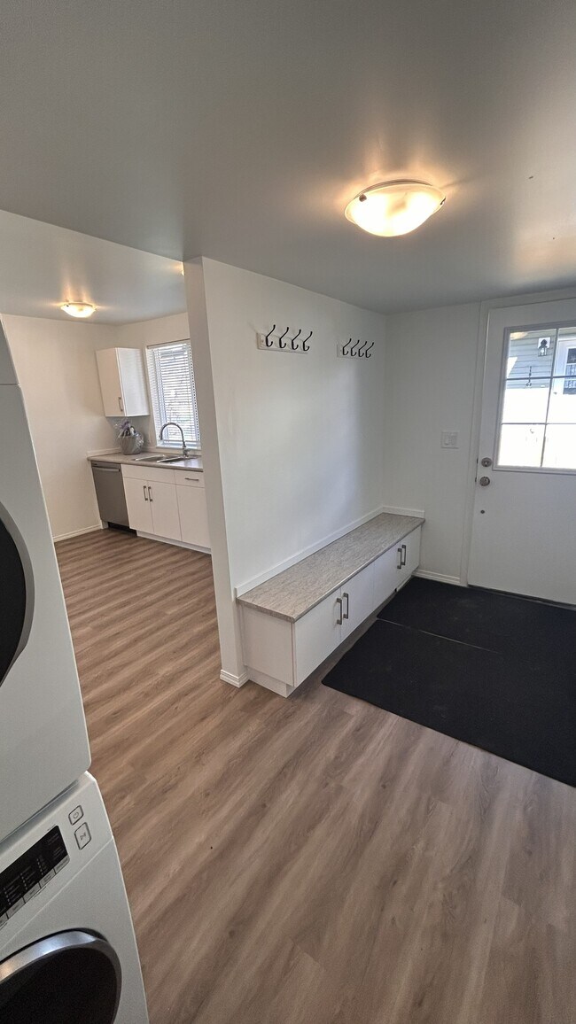 Photo - 11813-11847 47 St NW Unit 11813 - Bsmt