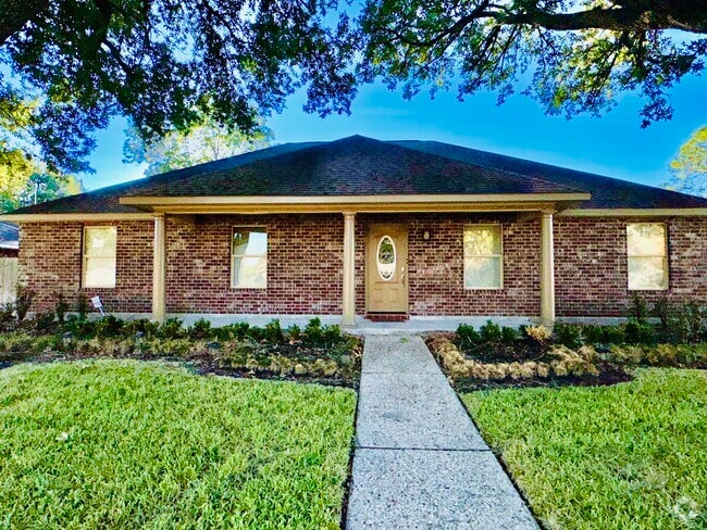 Building Photo - 4514 Woodlyn Dr Rental