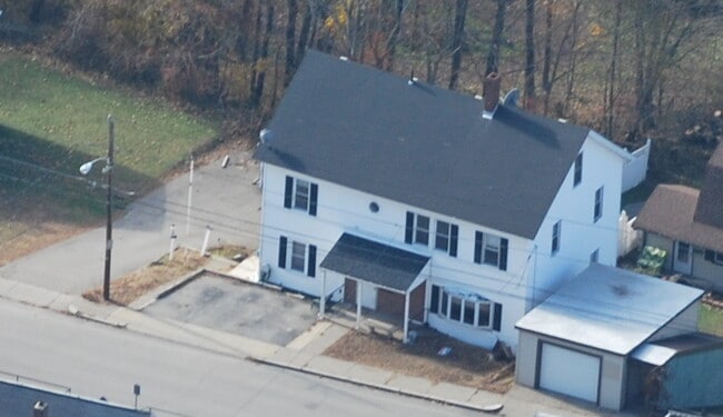 Building Photo - 237 Pleasant St Unit 237 Rental
