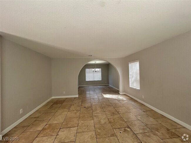 Building Photo - 1480 La Brea Rd Rental