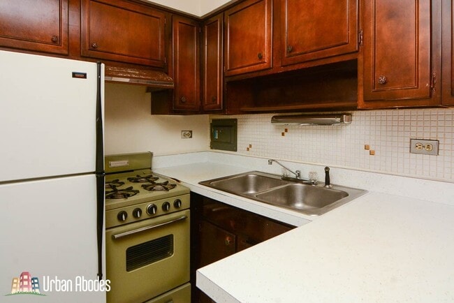 Photo - 2622 N Hampden Ct Unit M06B