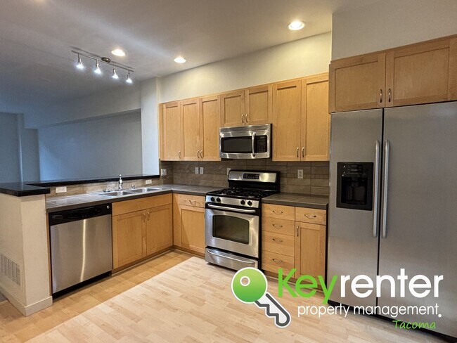 Photo - 2164 Yakima Ct