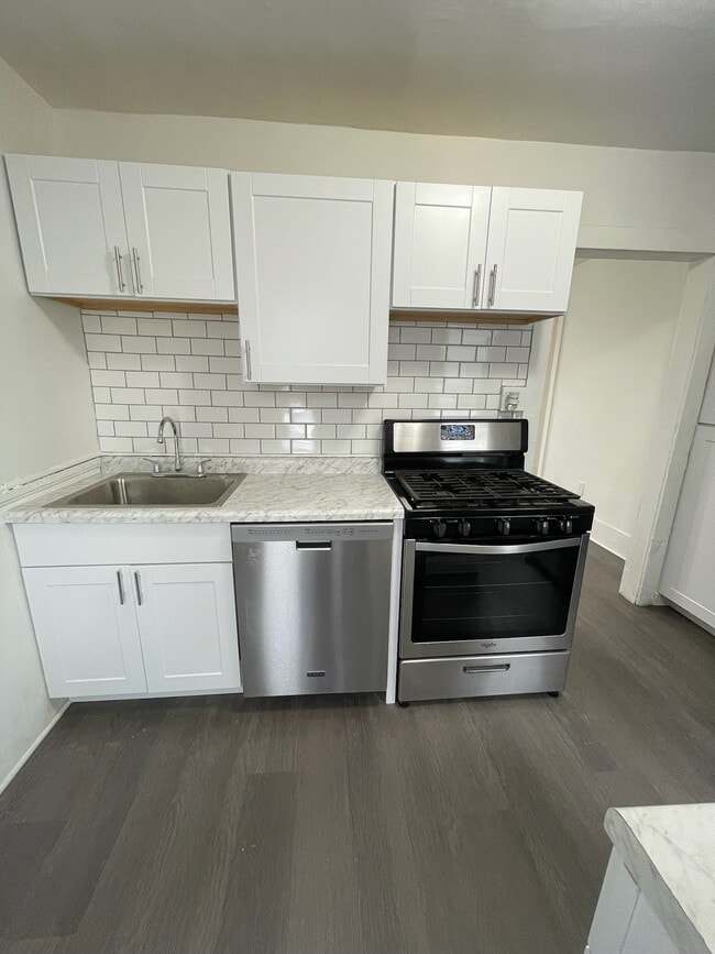 Photo - 116 S Hamilton St