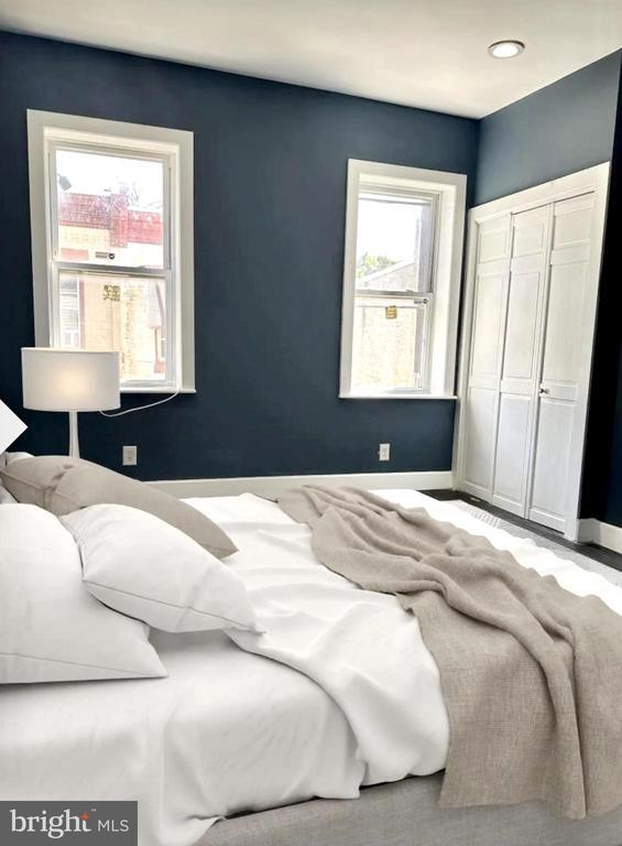 Photo - 2550 N Gratz St