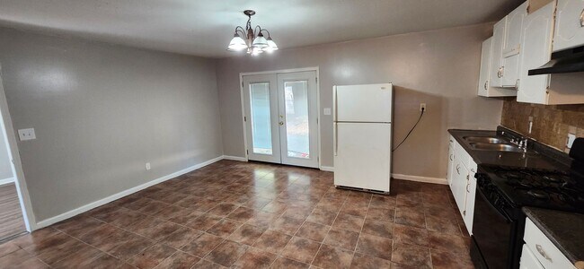 Photo - 3 Bedroom Home in Columbus