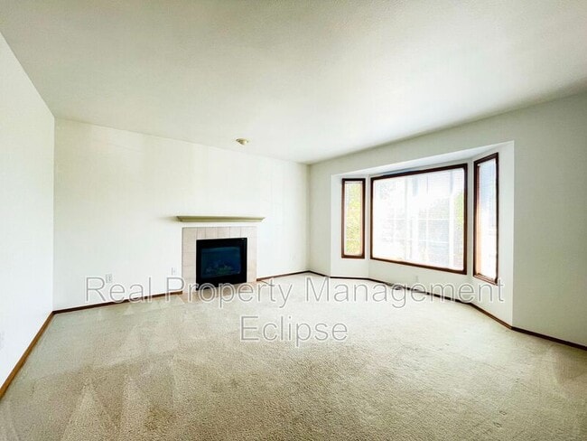 Photo - 3022 Russell Way Unidad #B