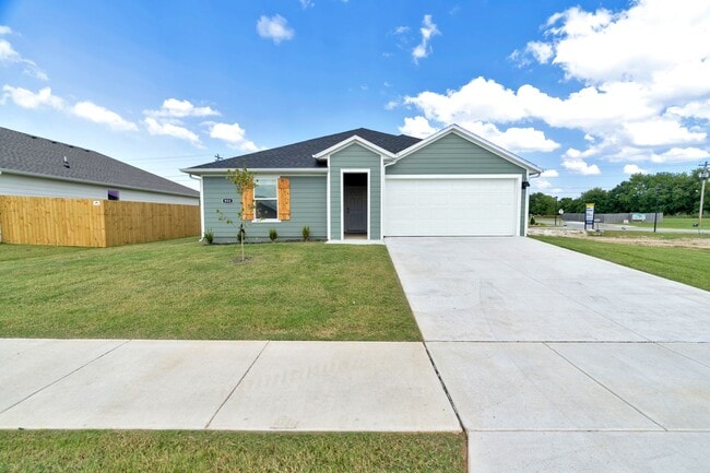 Building Photo - Brand-New 3 Bedroom Home in Prairie Grove!...