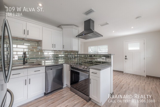 Photo - 309 W Alva St