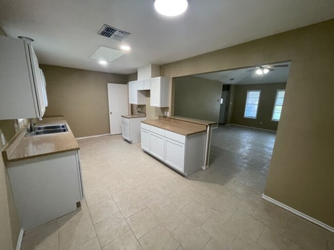 Photo - 5322 Inverness Dr