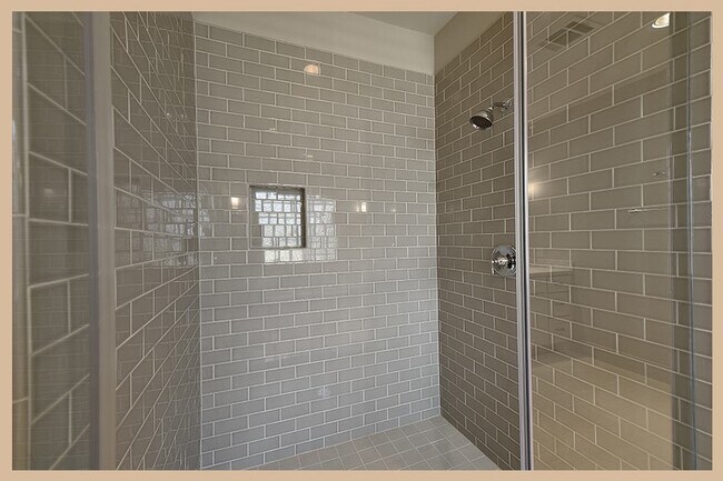 Photo - 215 Willow St