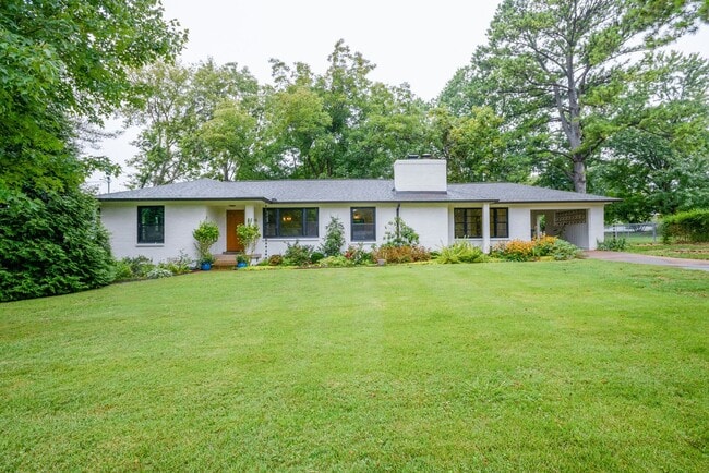 Building Photo - Renovated Mid-Century Modern Ranch in the ... Rental