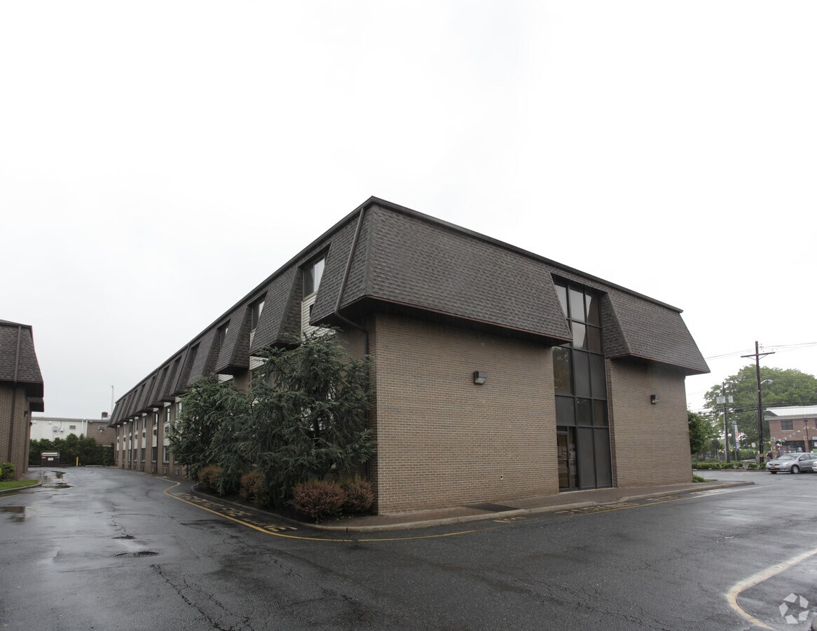 Photo - Executive Village