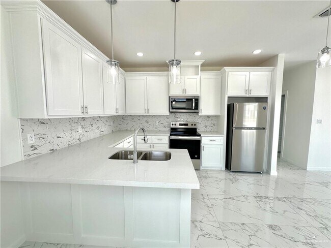 Photo - 11 Selena St Unit 2