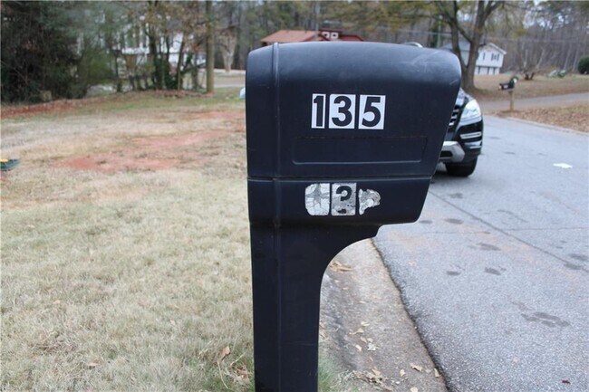 Photo - 135 Omega Dr