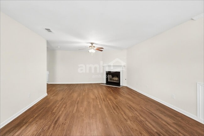 119 Hidden Creek Dr