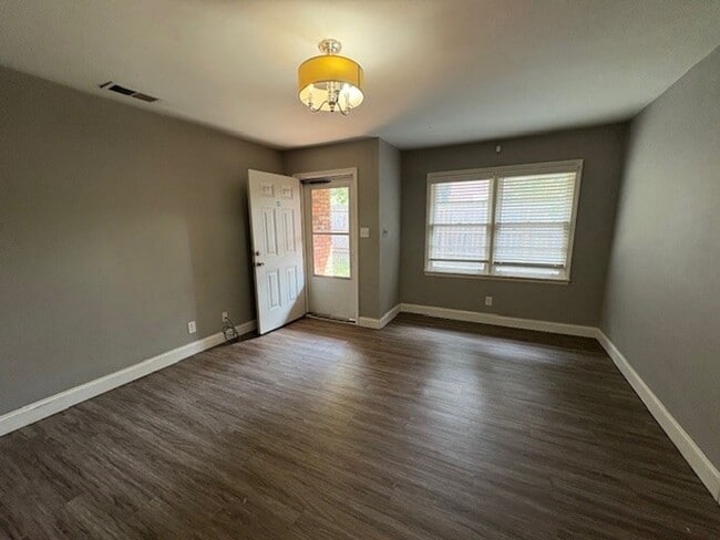 Photo - 145 Pierce Ave