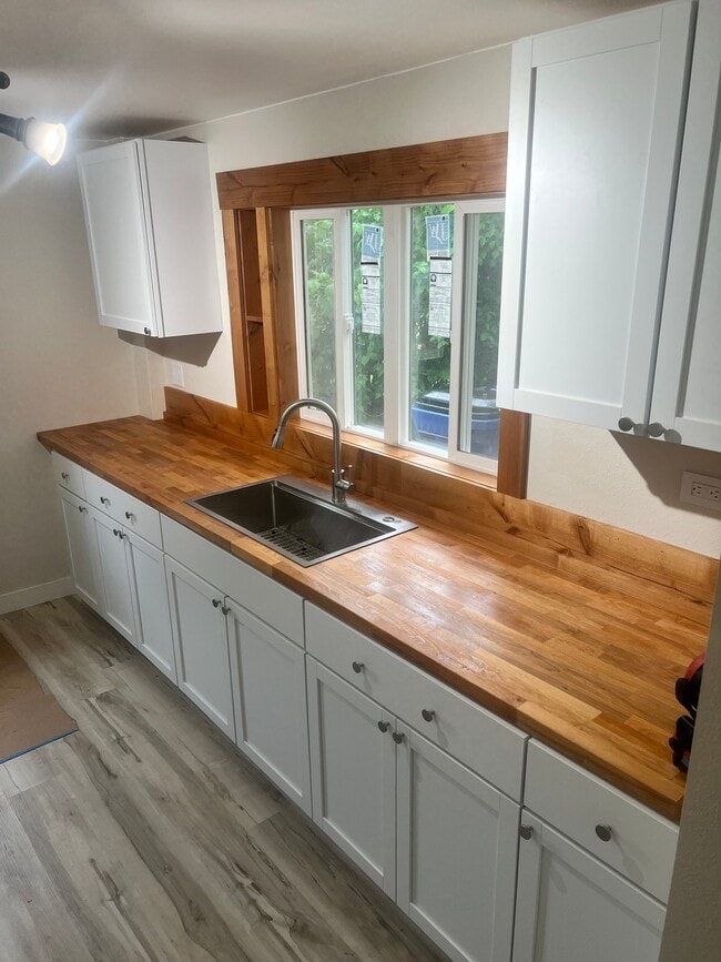 Photo - 1701 W Porter St