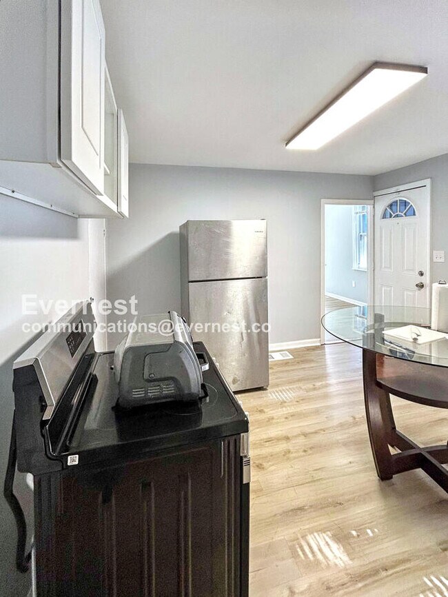 Photo - 6922 Morgan Ave Unit B