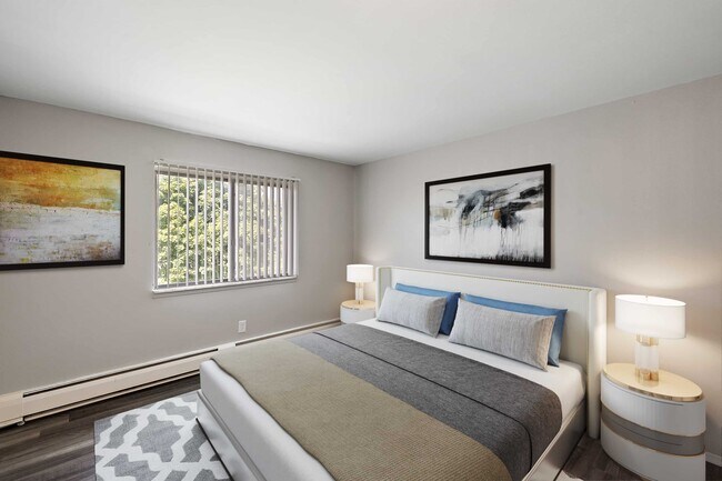 Photo - Town & Country Apartments