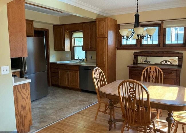 Photo - 1762 Edgerton St
