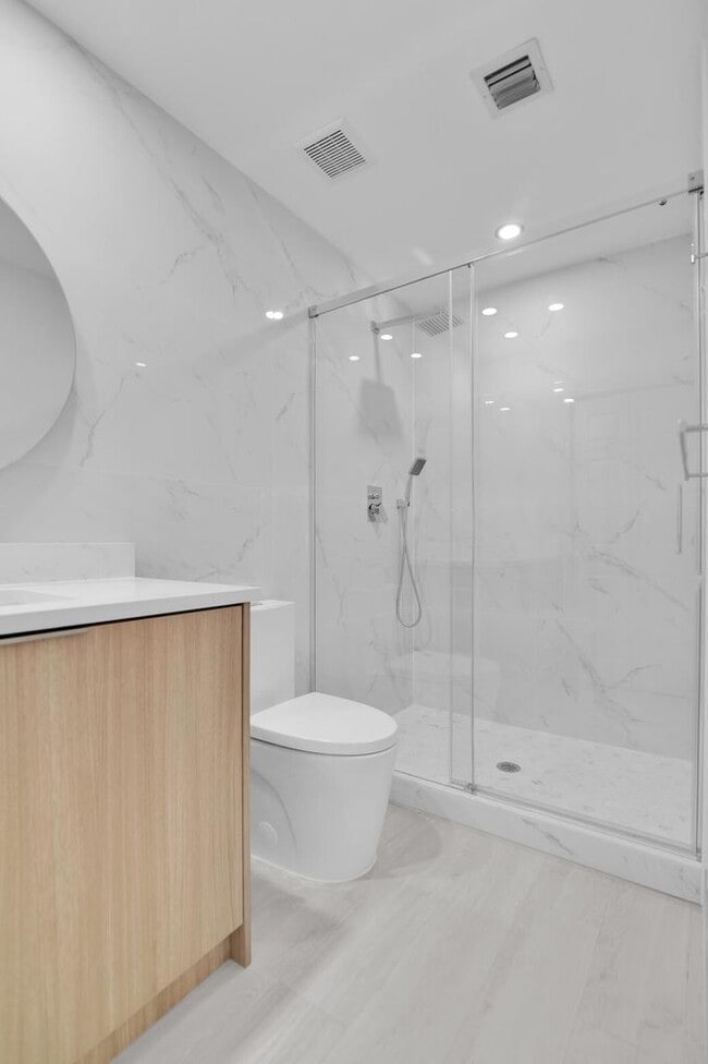 Photo - 6599 Old Farm Trl